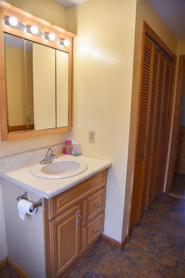 185 Bisson Road Barre, VT 05641 - Photo 13 of 33