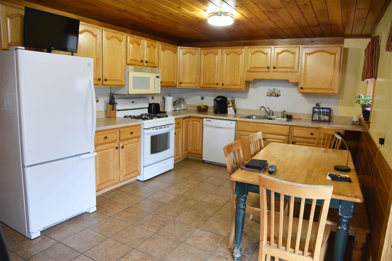 185 Bisson Road Barre, VT 05641 - Photo 8 of 33