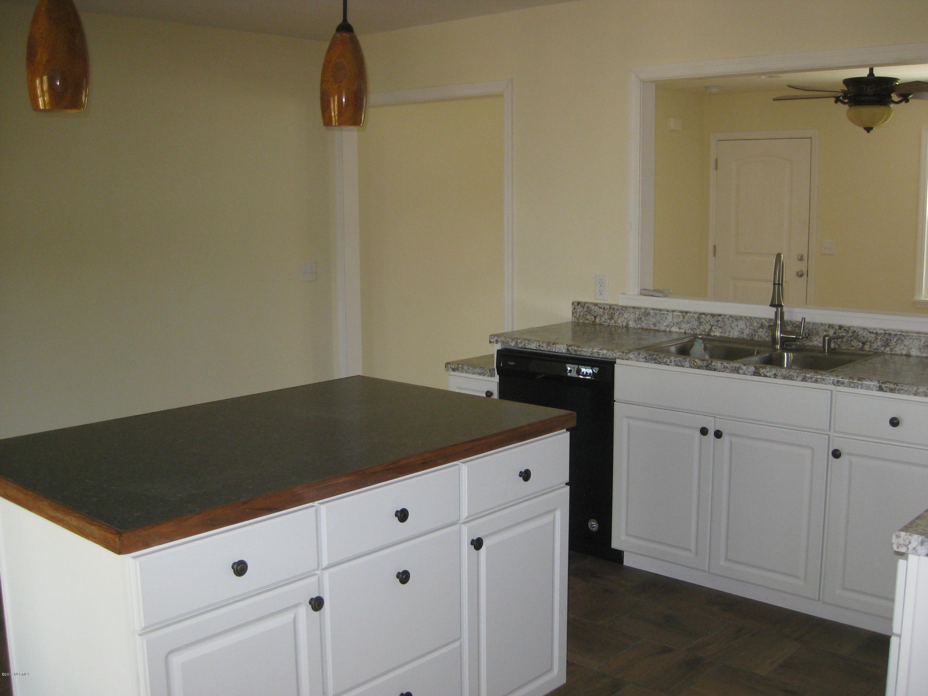 122 Crystal Road Boiling Spring Lakes, NC 28461 - Photo 22 of 43 IMG_0426