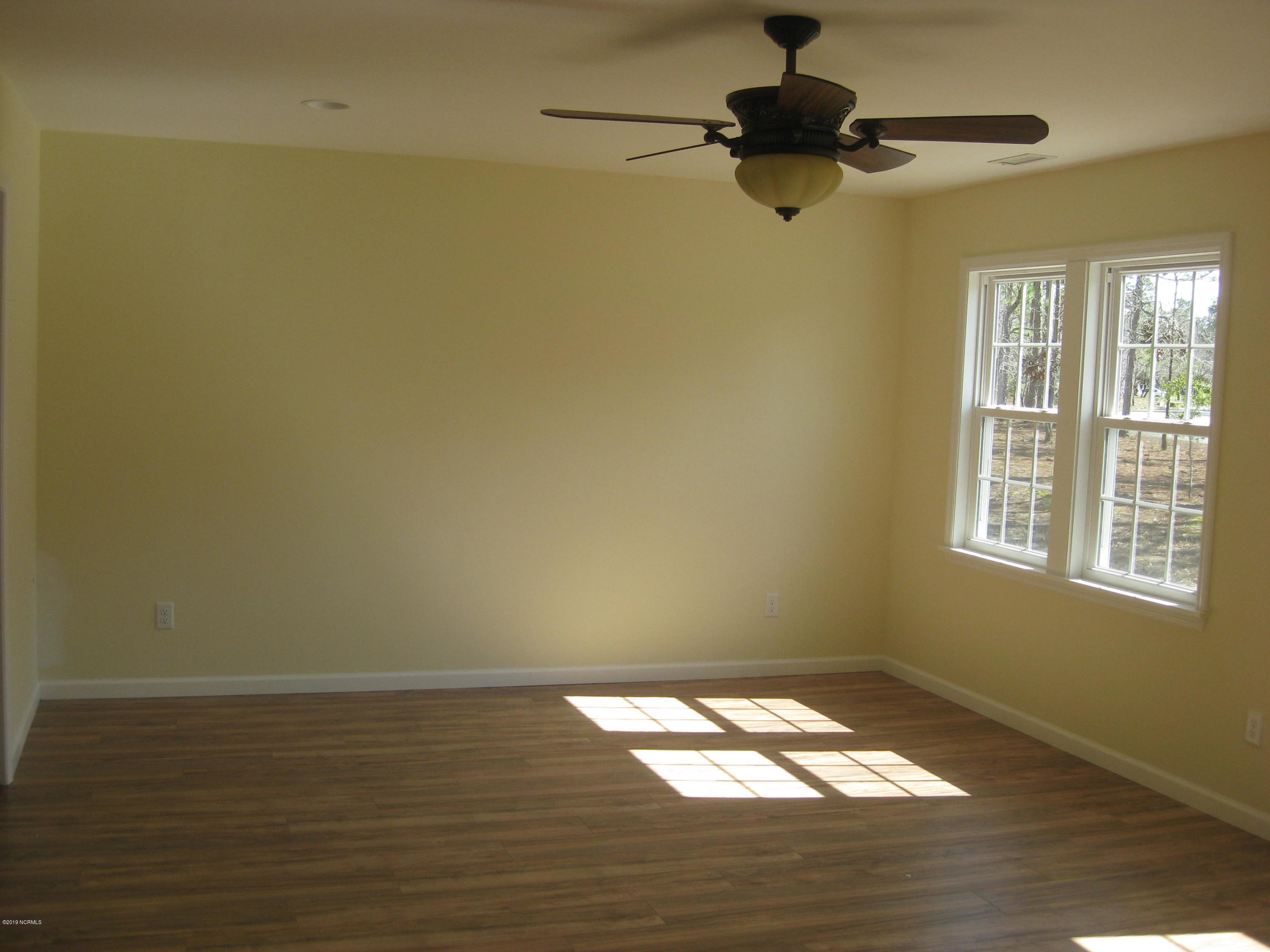 122 Crystal Road Boiling Spring Lakes, NC 28461 - Photo 23 of 43 IMG_0413
