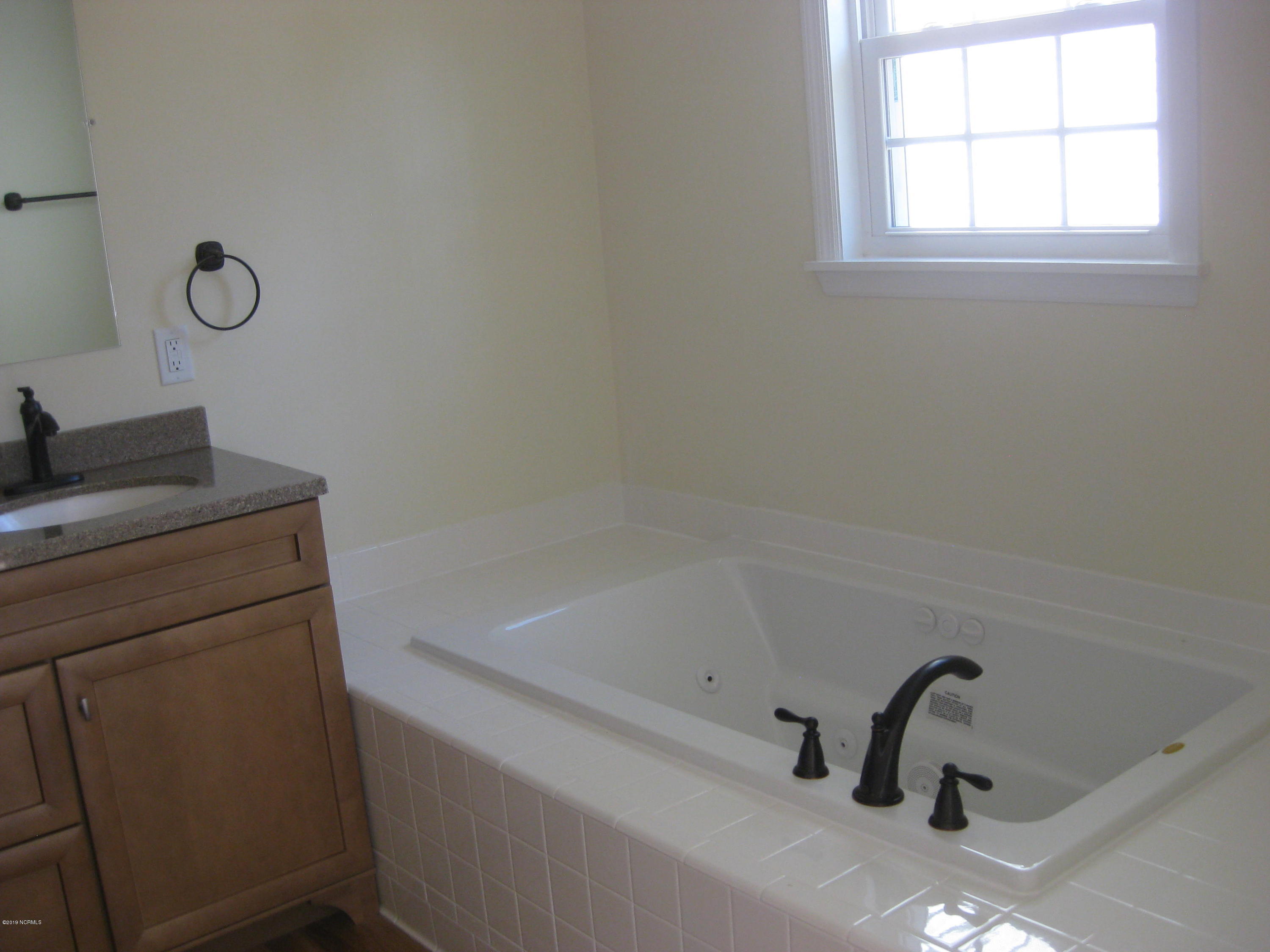122 Crystal Road Boiling Spring Lakes, NC 28461 - Photo 25 of 43 IMG_0416