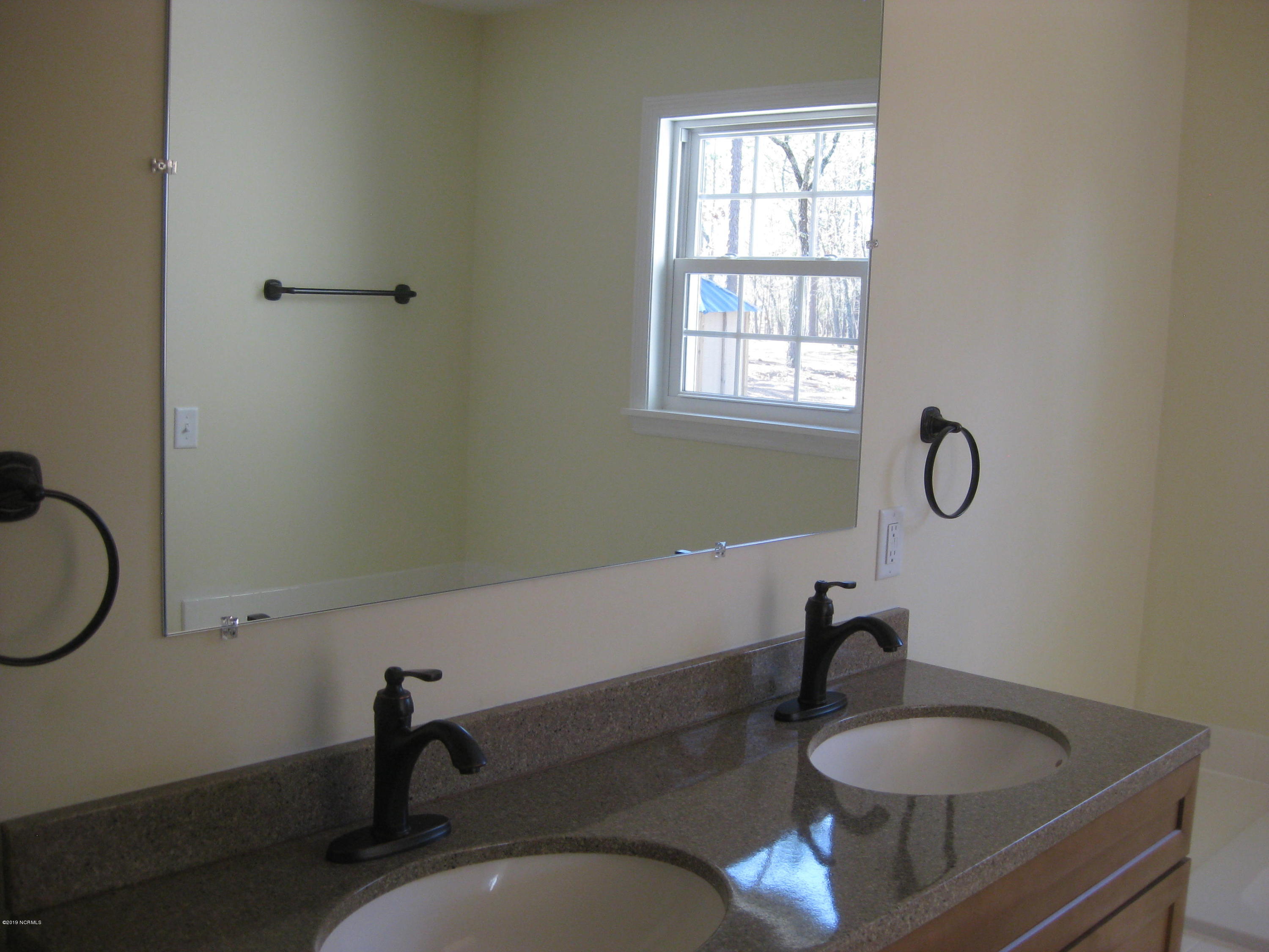 122 Crystal Road Boiling Spring Lakes, NC 28461 - Photo 27 of 43 IMG_0418