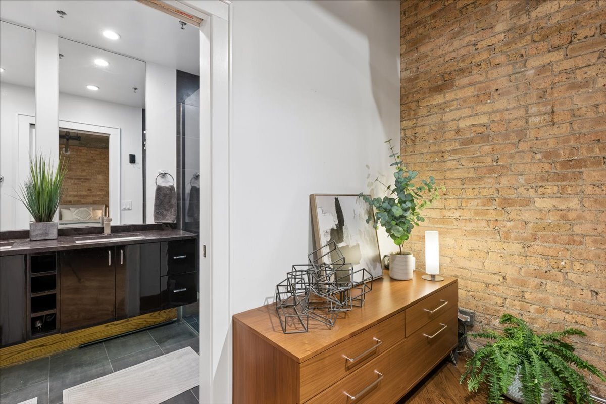 1830 Ridge Avenue, Unit 103 Evanston, IL 60201 - Photo 12 of 24