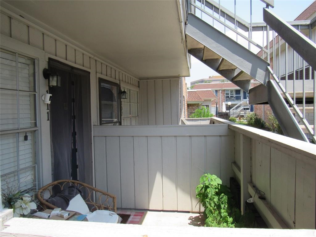 2350 Bering Drive, Unit 111 Houston, TX 77057 - Photo 2 of 22