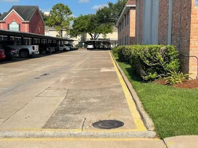 $1,095 | 2350 Bering Drive, Unit 111, Houston, TX 77057