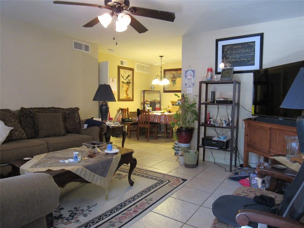 2350 Bering Drive, Unit 111 Houston, TX 77057 - Photo 3 of 22