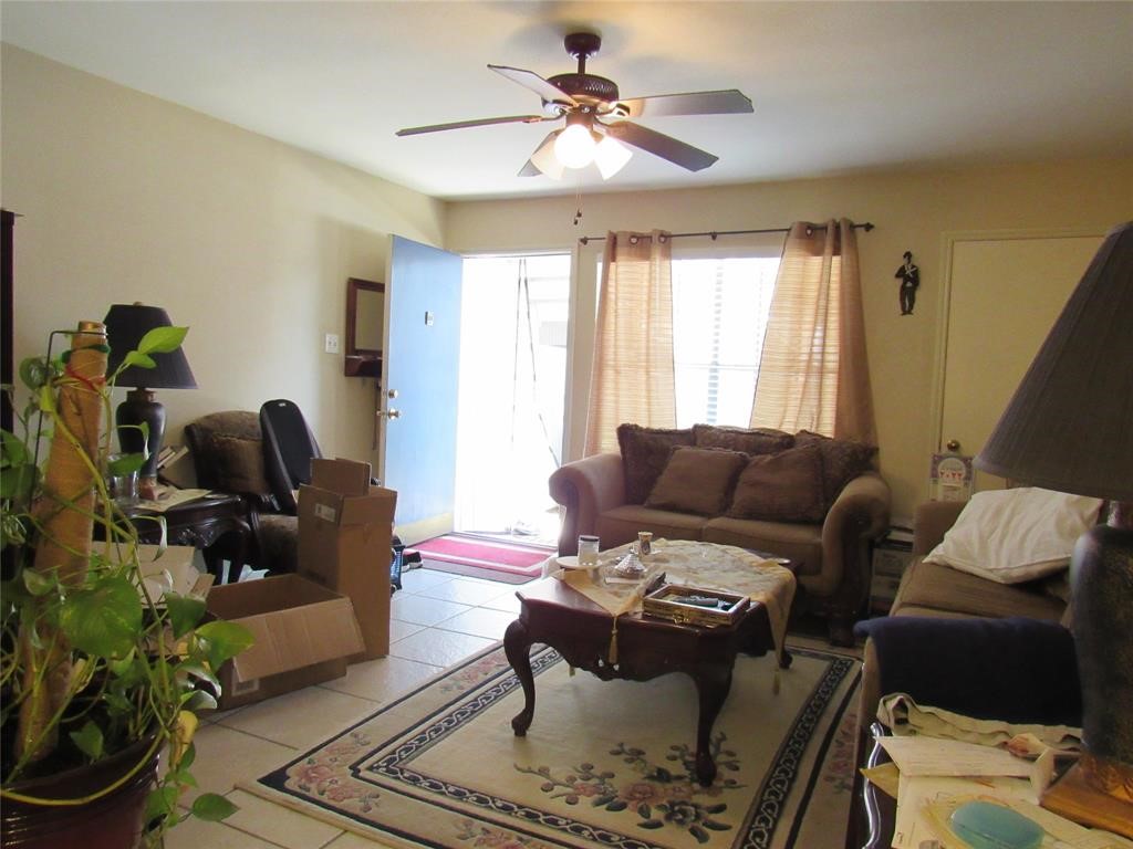 2350 Bering Drive, Unit 111 Houston, TX 77057 - Photo 4 of 22