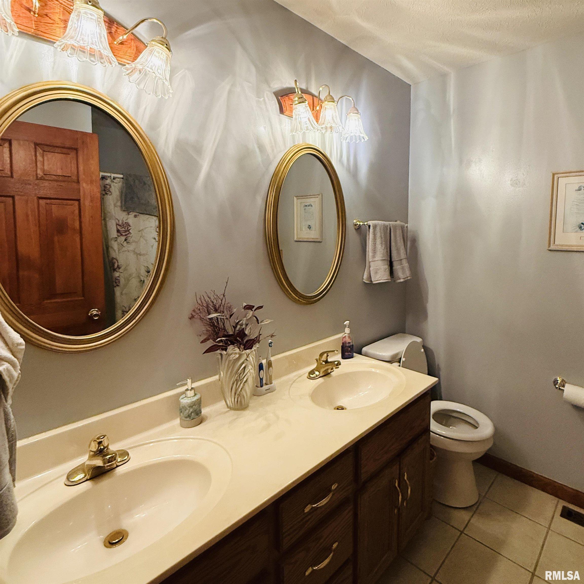 2536 Charlack Avenue Springfield, IL 62704 - Photo 10 of 21