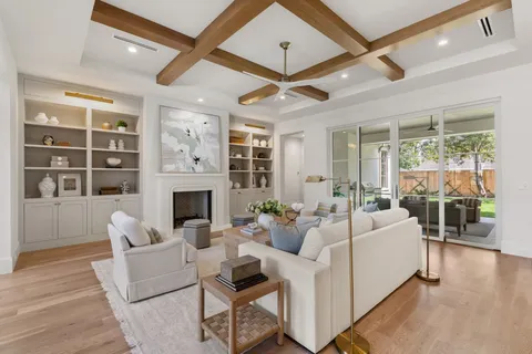 $3,275,000 | 6243 Briar Rose Drive, Houston, TX 77057
