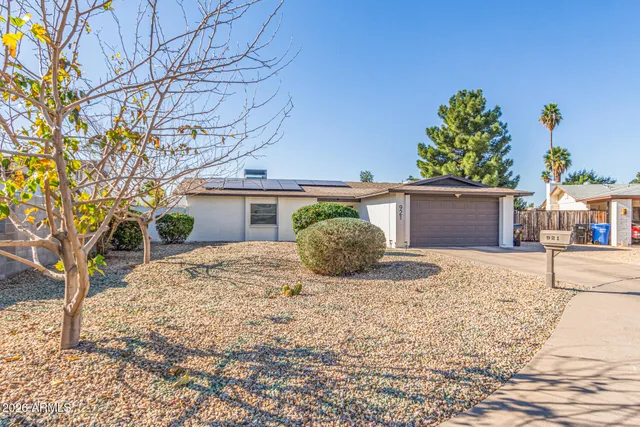 $400,000 | 921 West Muriel Drive, Phoenix, AZ 85023