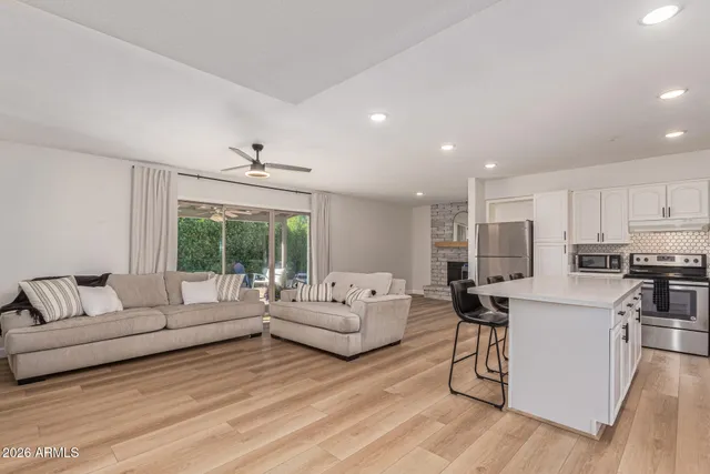 $400,000 | 921 West Muriel Drive, Phoenix, AZ 85023