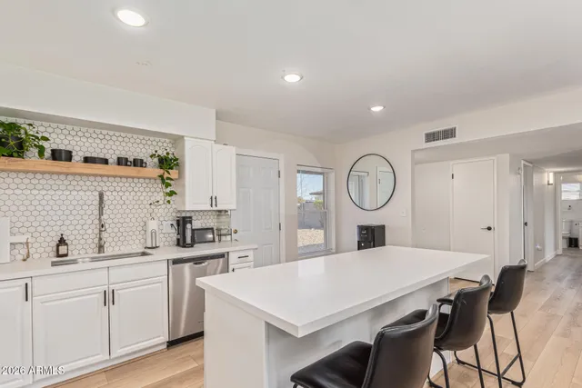 $400,000 | 921 West Muriel Drive, Phoenix, AZ 85023