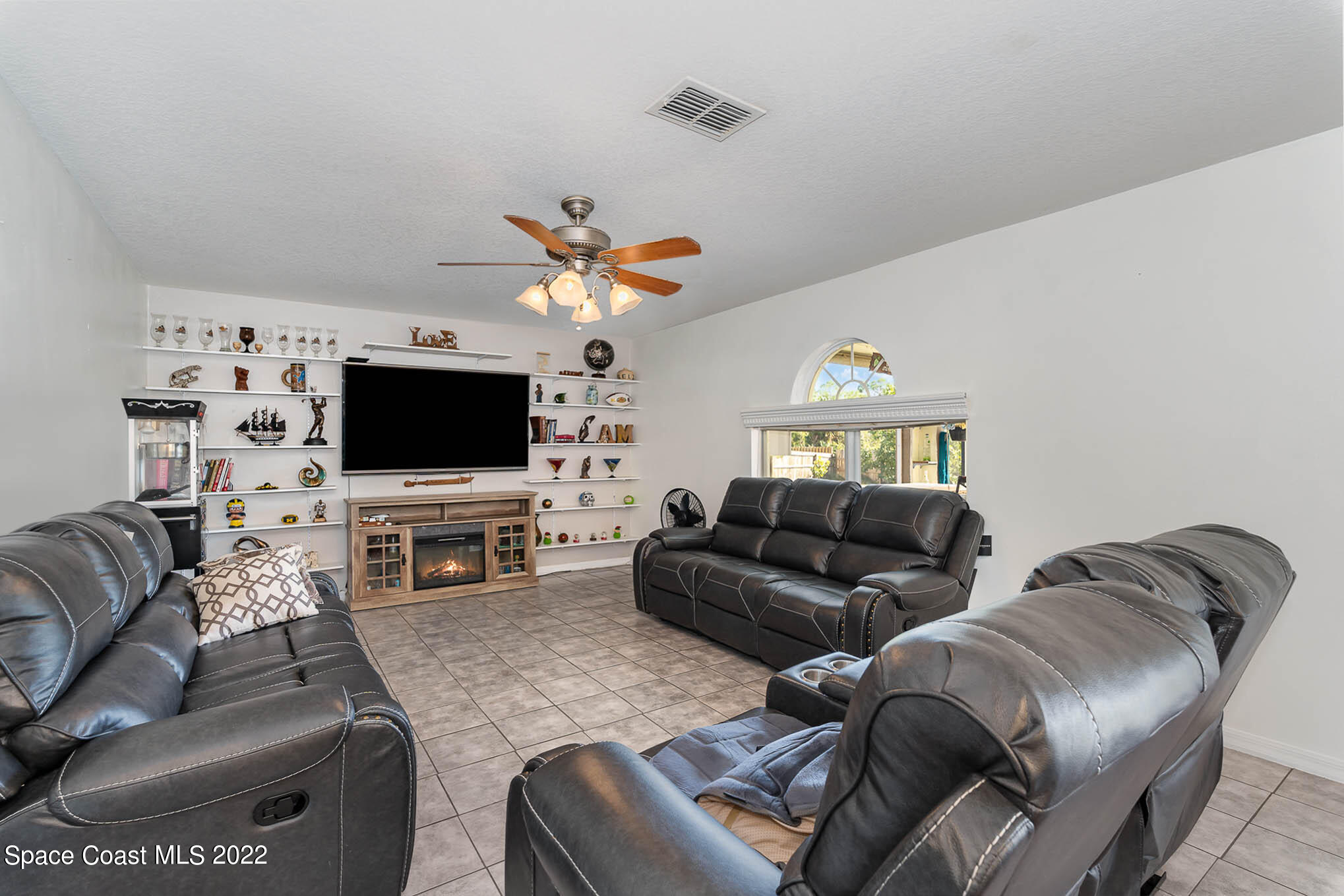 360 Hanford Road Southwest Palm Bay, FL 32908 - Photo 25 of 39 DSC00289-Edit