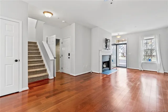 $2,900 | 6 Rhodora Terrace, Unit 6, Windsor, CT 06095