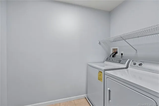 $2,900 | 6 Rhodora Terrace, Unit 6, Windsor, CT 06095