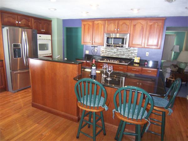 26 William Road Billerica, MA 01821 - Photo 8 of 30 Gallery Image 8