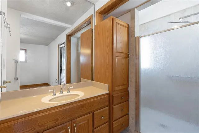 $350,000 | 9344 Hardy Street, Overland Park, KS 66212