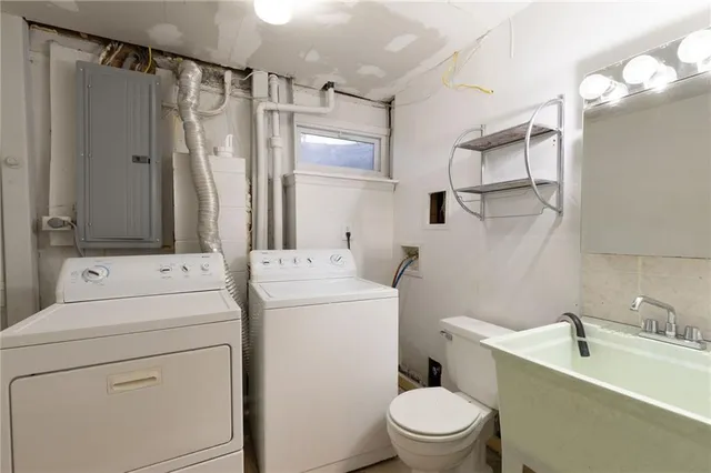 $350,000 | 9344 Hardy Street, Overland Park, KS 66212