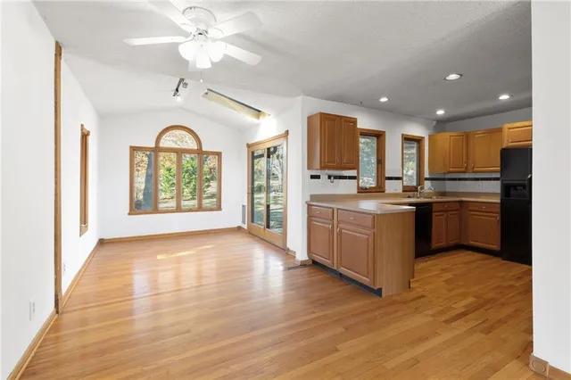 $350,000 | 9344 Hardy Street, Overland Park, KS 66212