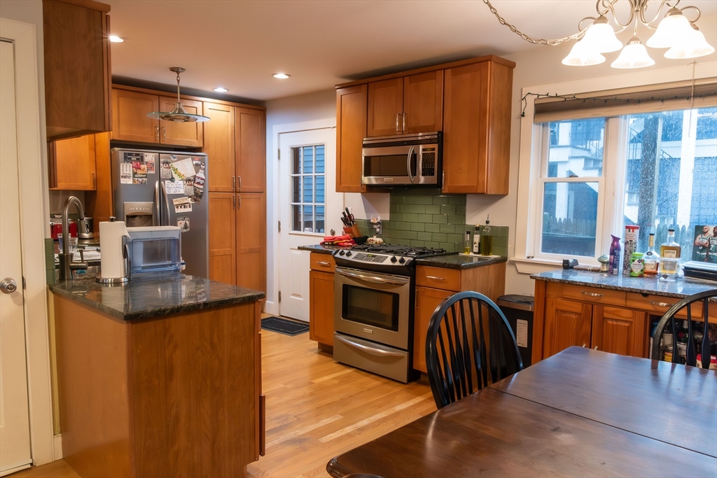 47 Ward Street Boston, MA 02127 - Photo 10 of 22