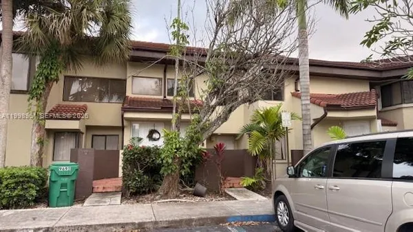 $2,400 | 9691 Southwest 138th Avenue, Unit QC2L, Miami, FL 33186