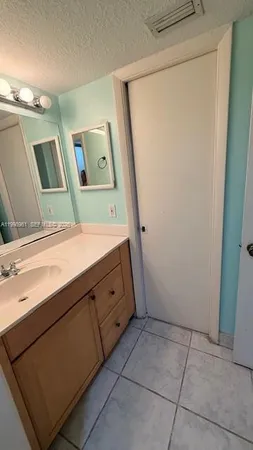 $2,400 | 9691 Southwest 138th Avenue, Unit QC2L, Miami, FL 33186