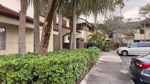$2,400 | 9691 Southwest 138th Avenue, Unit QC2L, Miami, FL 33186