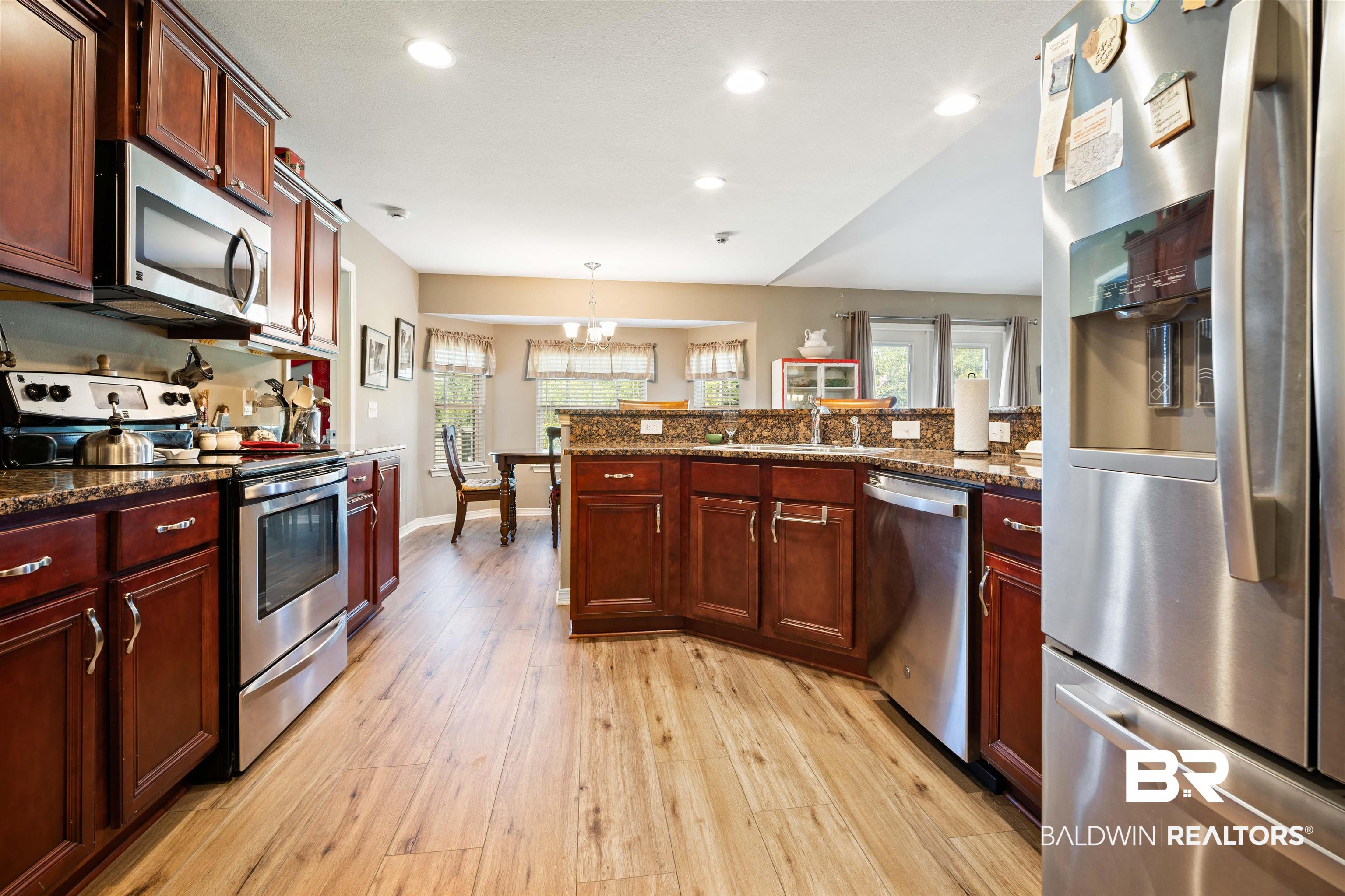 15405 Hearthstone Drive Foley, AL 36535 - Photo 10 of 31 Kitchen