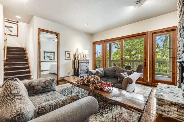 $899,000 | 115 Mountainside Lane, Mars Hill, NC 28754