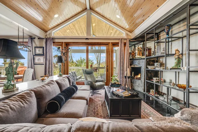 $899,000 | 115 Mountainside Lane, Mars Hill, NC 28754