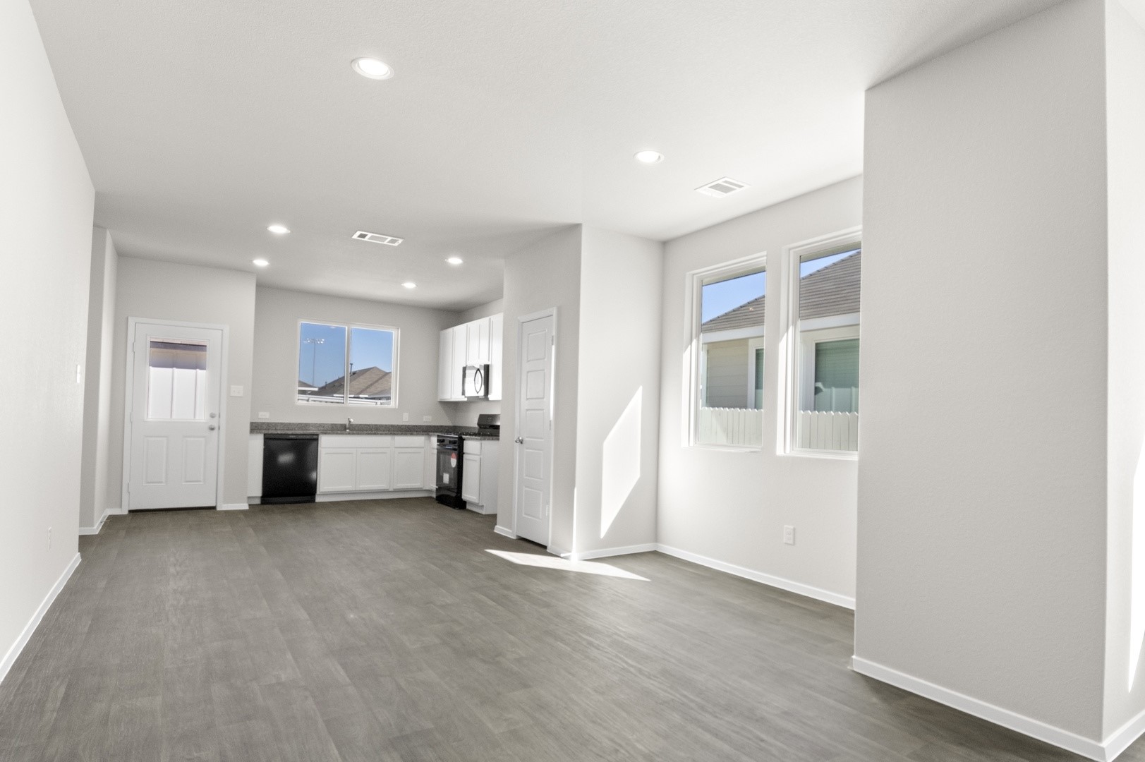 180 Backwater Road Kyle, TX 78640 - Photo 13 of 31