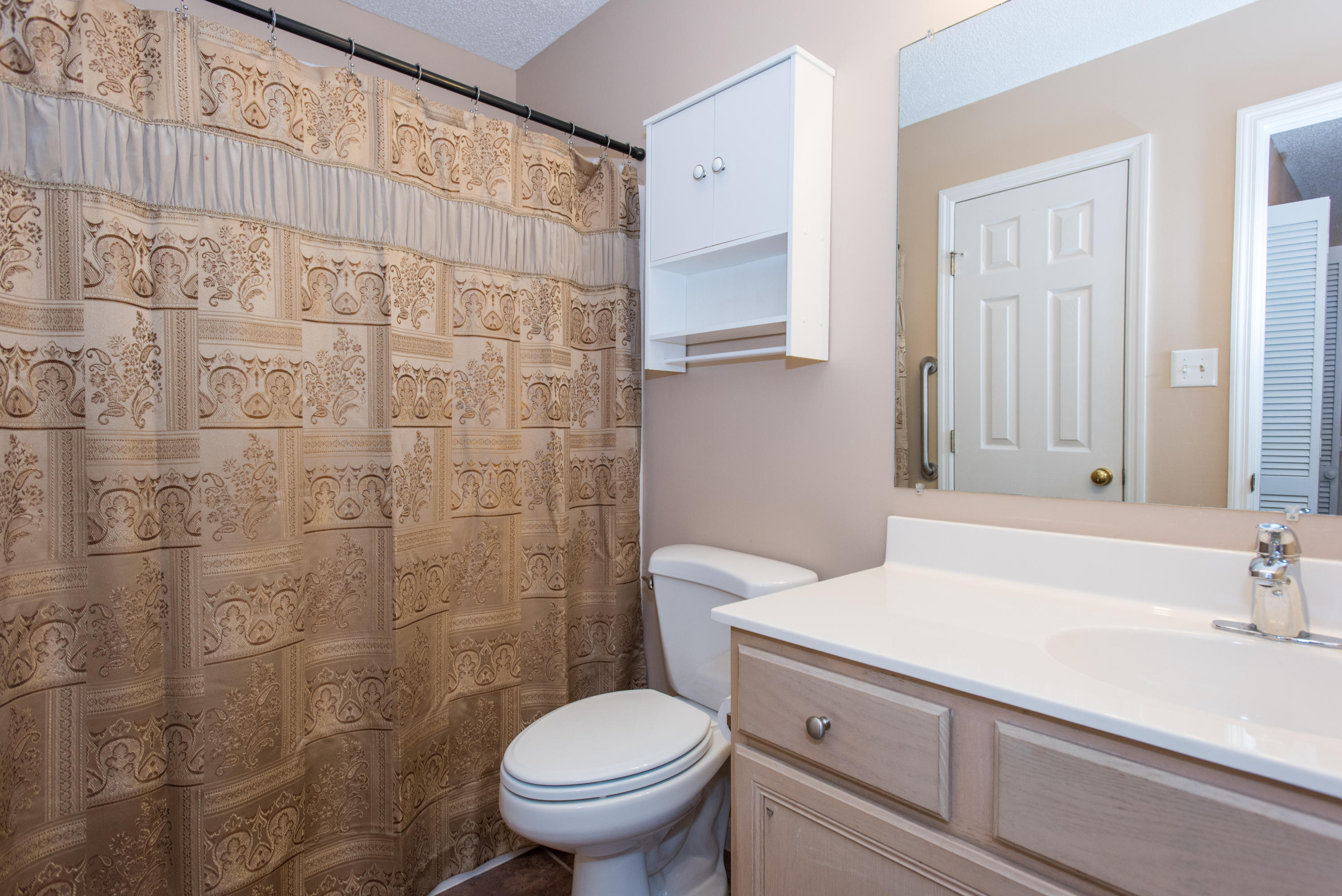 3315 Laurel View Road Knoxville, TN 37917 - Photo 6 of 25 Guest Bath