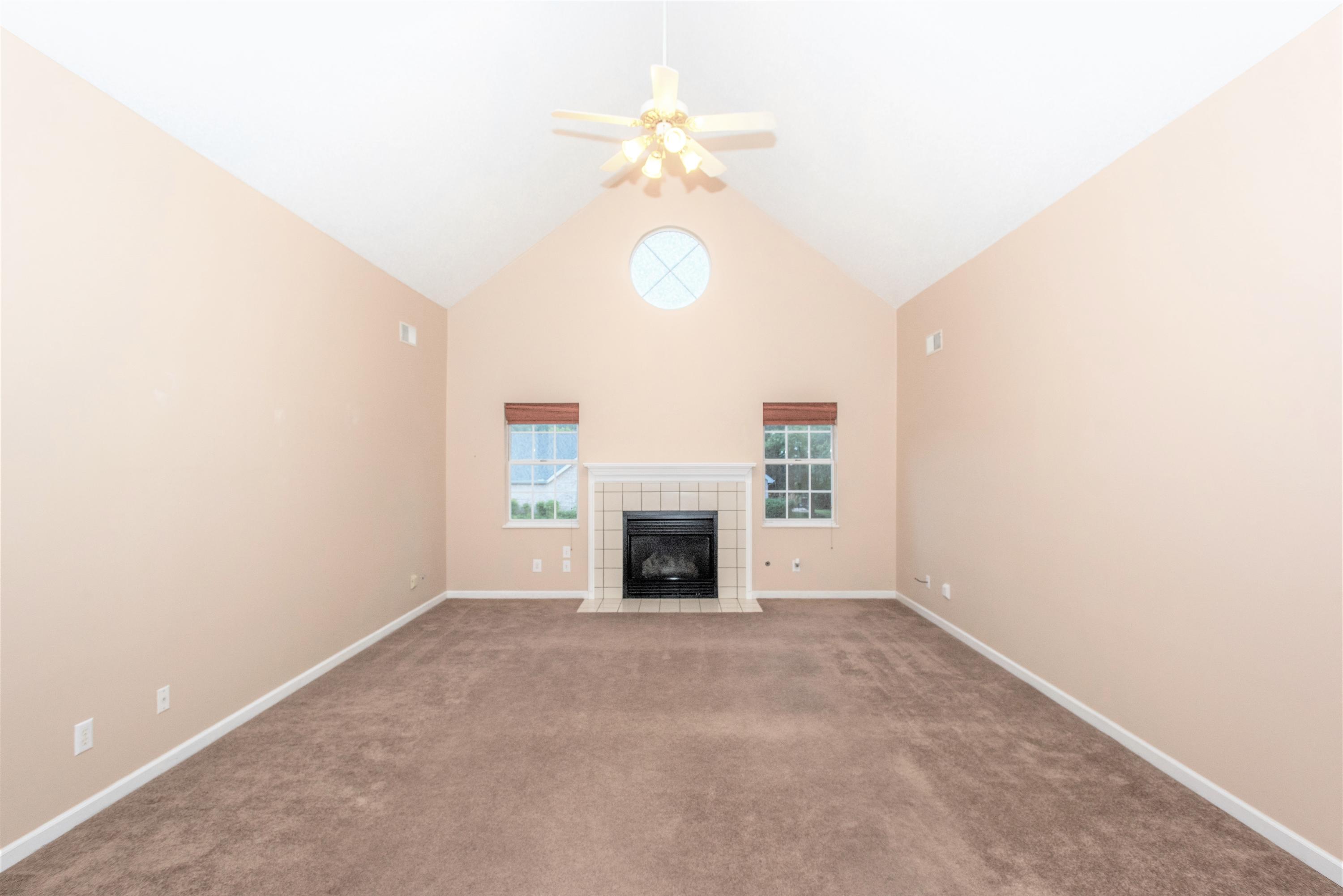 3315 Laurel View Road Knoxville, TN 37917 - Photo 7 of 25 Living Room W/Gas Fireplace