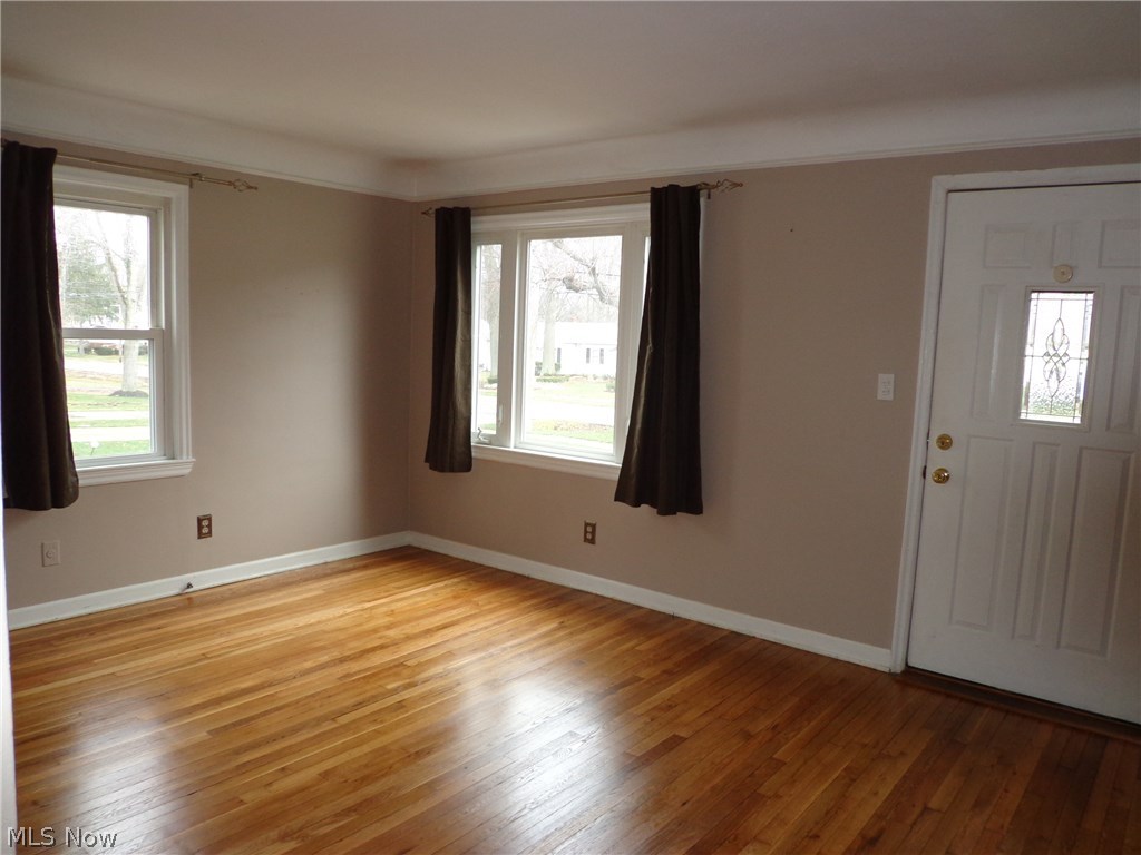 24023 Maple Ridge Road North Olmsted, OH 44070 - Photo 5 of 26 Gallery Image 5