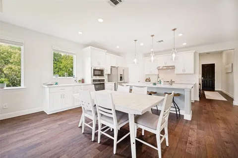 $519,999 | 104 Lakeview Drive, Oak Point, TX 75068