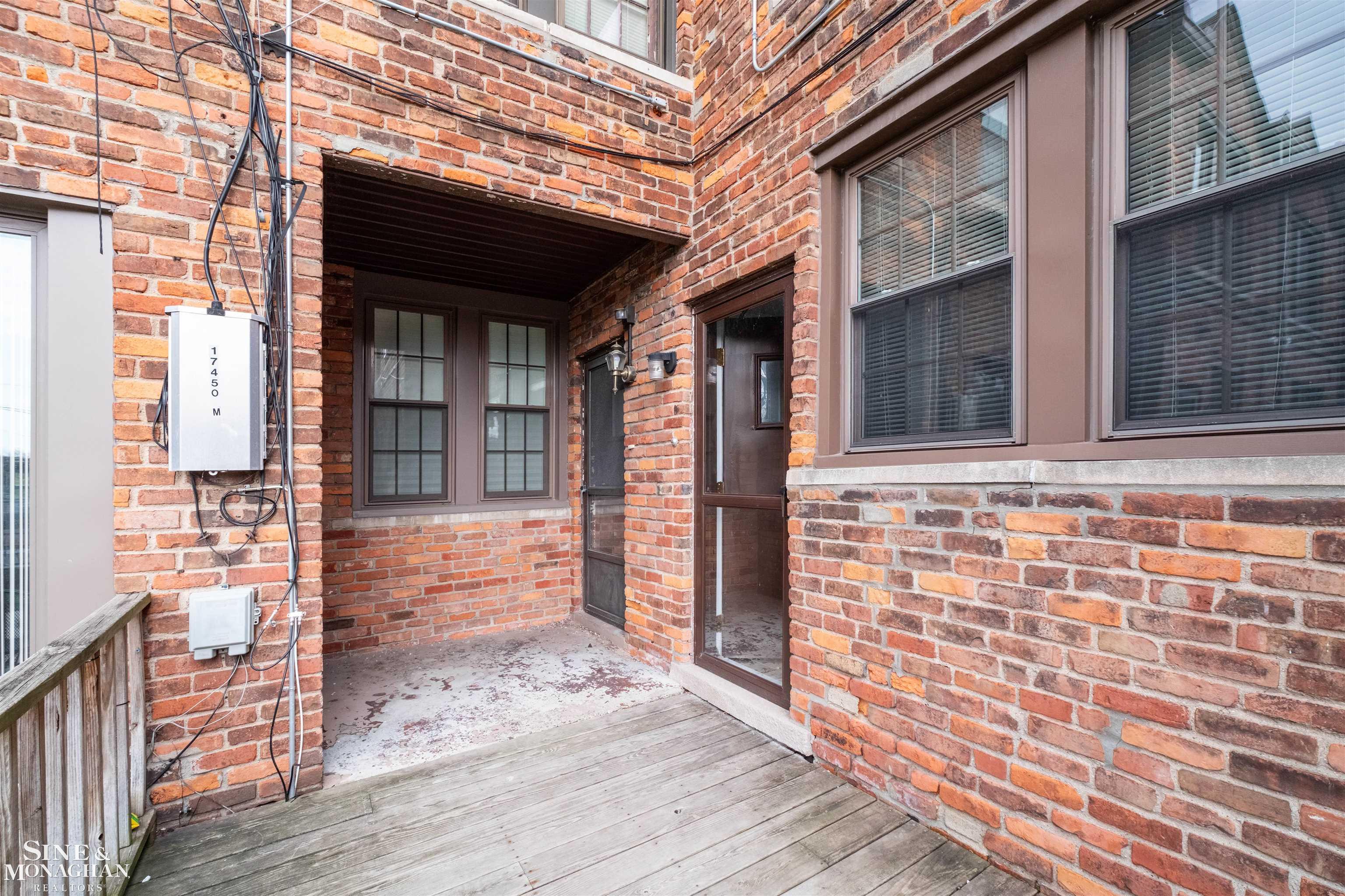 377 Rivard Boulevard Grosse Pointe, MI 48230 - Photo 41 of 45