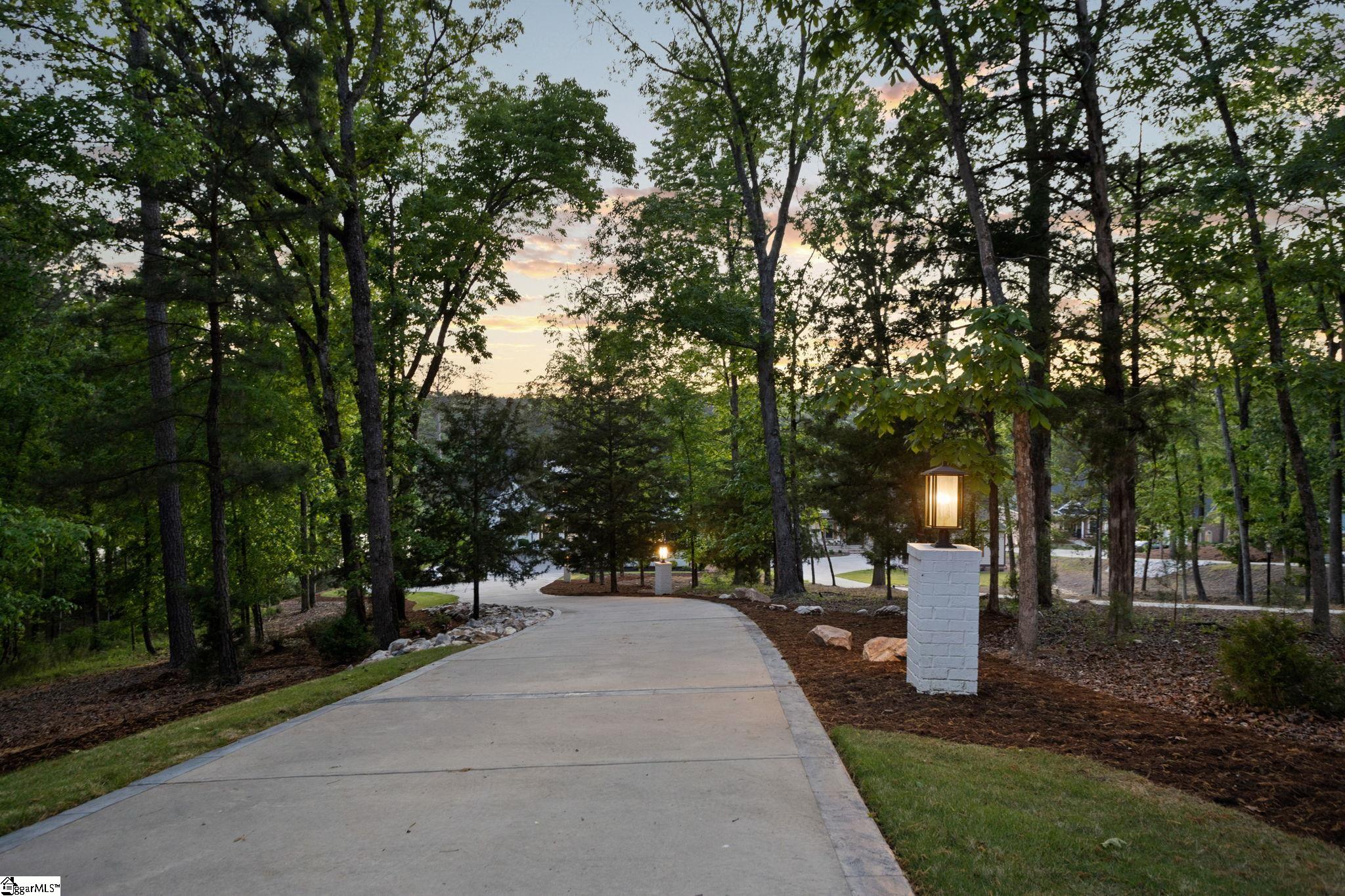 376 Abercrombie Point Greenwood, SC 29649 - Photo 8 of 50