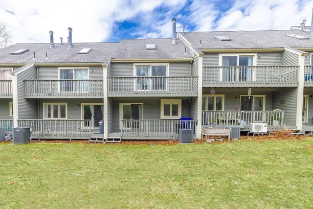 $480,000 | 19 Deer Path, Unit 5, Maynard, MA 01754