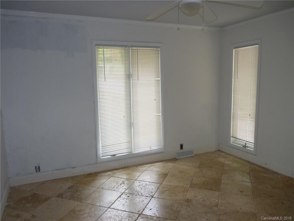 7635 Robin Crest Road Charlotte, NC 28226 - Photo 15 of 22 Gallery Image 15
