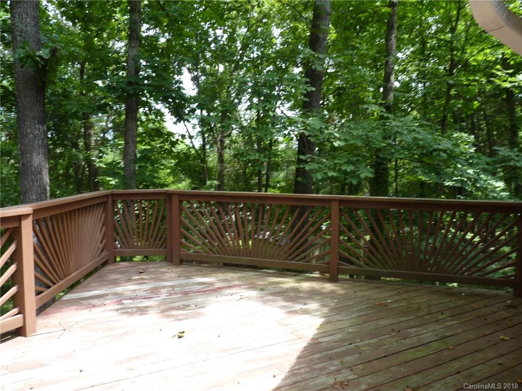 7635 Robin Crest Road Charlotte, NC 28226 - Photo 19 of 22 Gallery Image 19