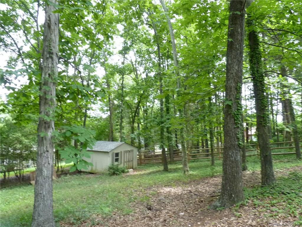 7635 Robin Crest Road Charlotte, NC 28226 - Photo 21 of 22 Gallery Image 21