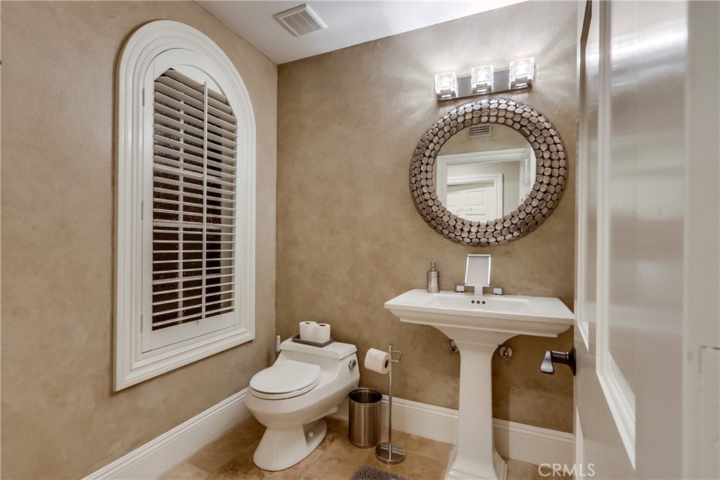 28092 Tefir Mission Viejo, CA 92692 - Photo 27 of 59