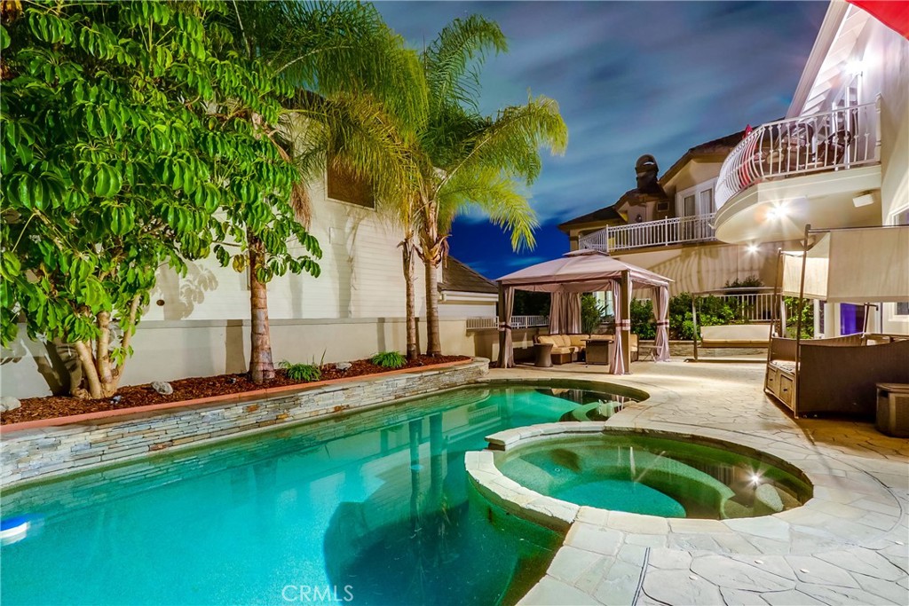 28092 Tefir Mission Viejo, CA 92692 - Photo 3 of 59