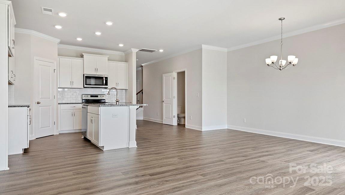 326 Creekview Road Hendersonville, NC 28792 - Photo 7 of 23 Gallery Image 7