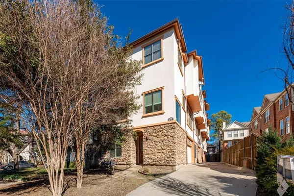 $3,995 | 4432 Bowser Avenue, Unit C, Dallas, TX 75219