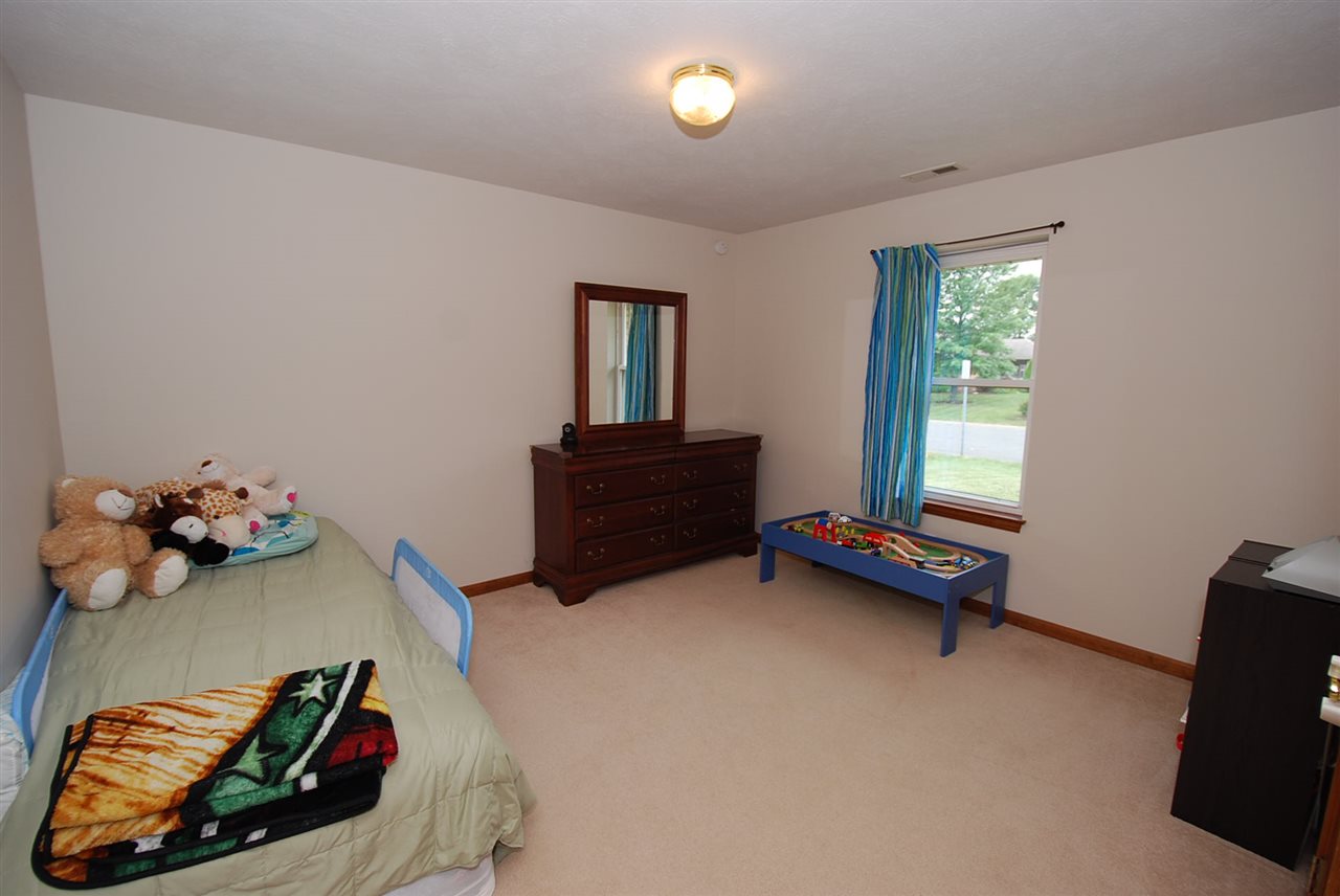 332 Ridgewood Lane Jasper, IN 47546 - Photo 8 of 14 Gallery Image 8
