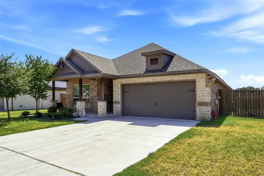 952 Sam Street Springtown, TX 76082 - Photo 3 of 40 Another Angle View of Home