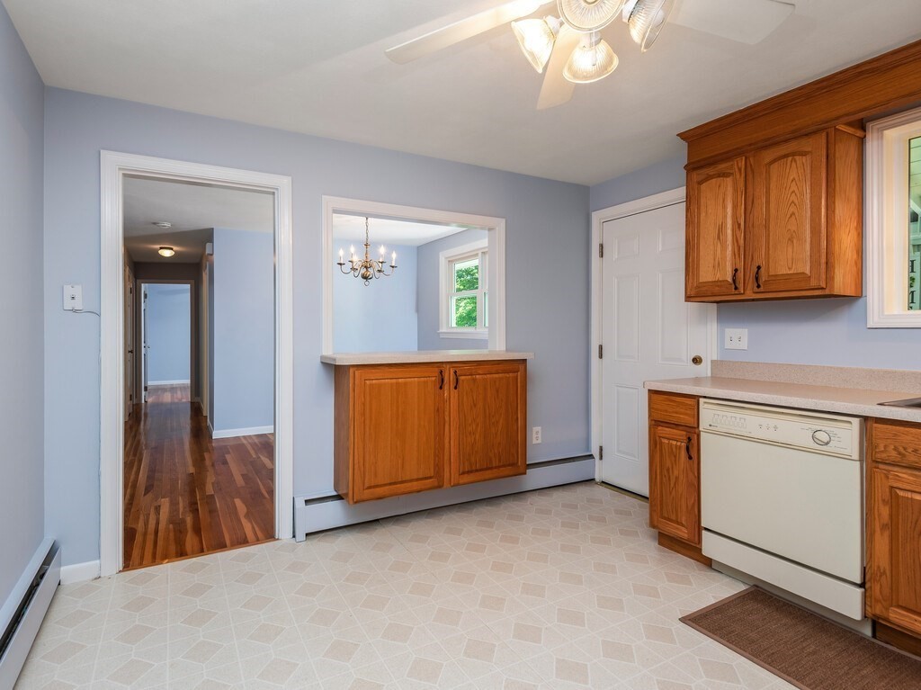 16 Stanjoy Road Holden, MA 01520 - Photo 11 of 30 Gallery Image 11