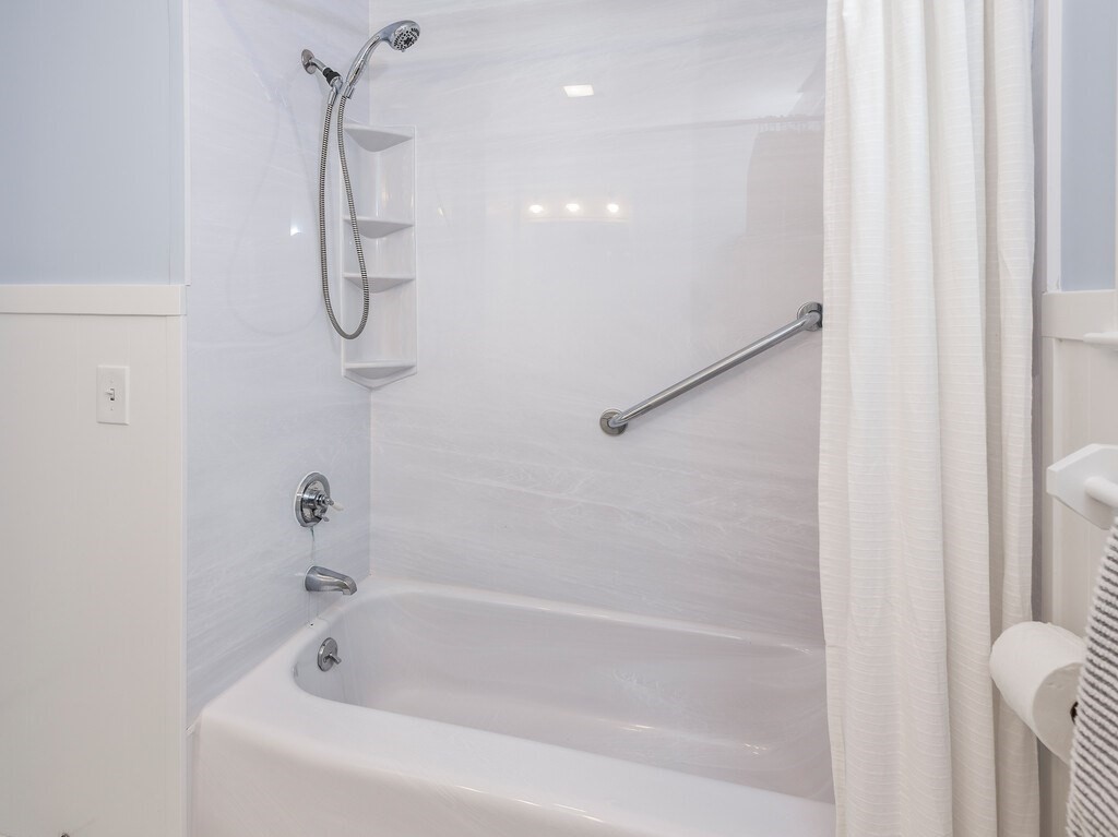16 Stanjoy Road Holden, MA 01520 - Photo 17 of 30 Gallery Image 17