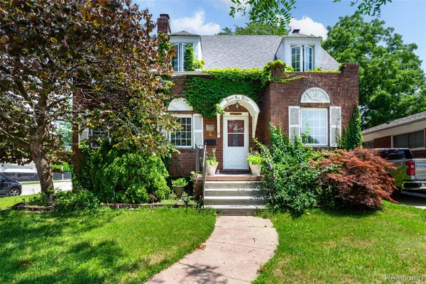 $2,000 | 8911 Manor Avenue, Allen Park, MI 48101